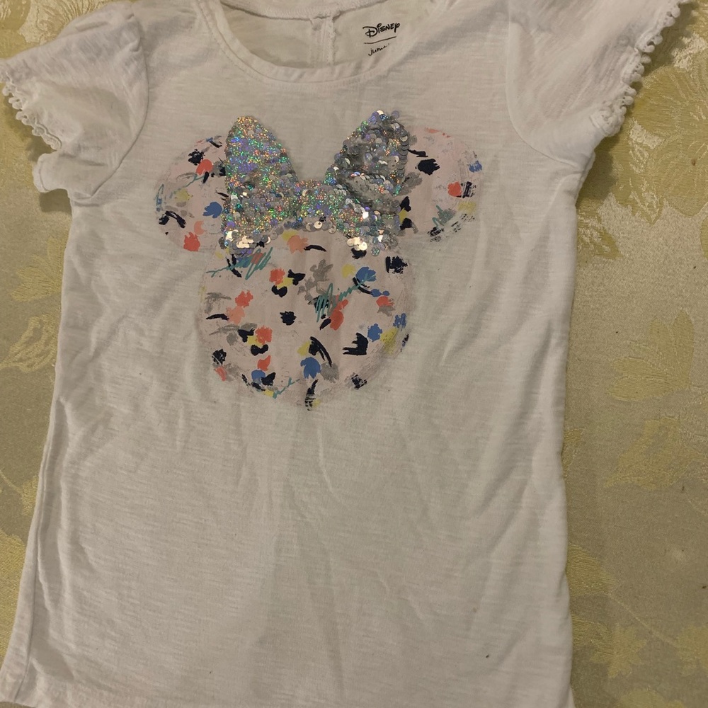 White t shirt